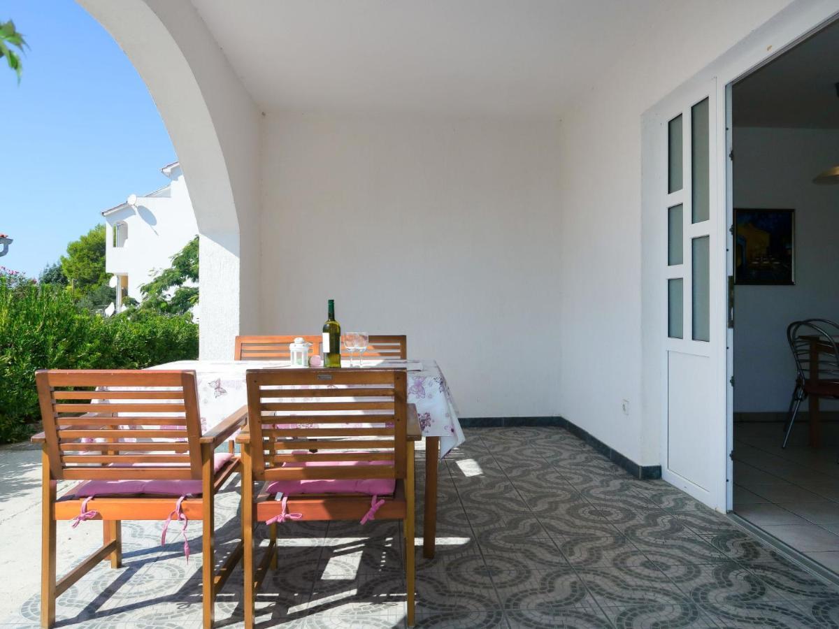 Apartment Andrea - Rab102 By Interhome Barbat na Rabu Екстериор снимка